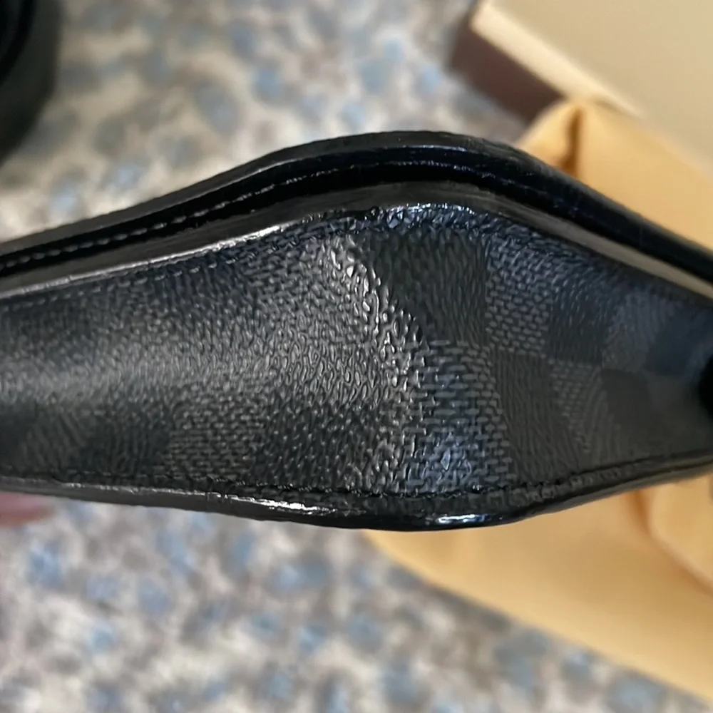 Louis Vuitton Graphite belt bag - Picture 13 of 16